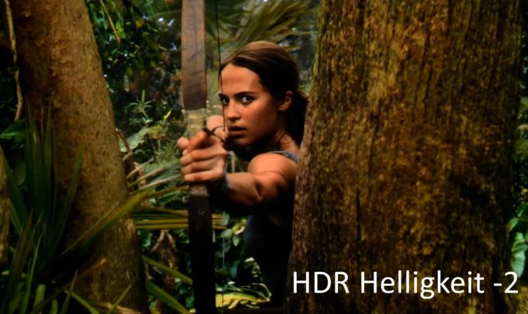 Lara Croft bei einer HDR Helligkeit von -2