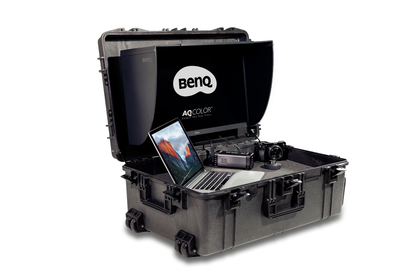 [Obrázek: 2-photographer-monitor-suitcase-sx-1.jpg]